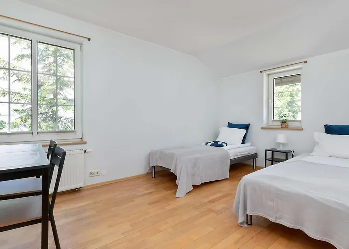Lana 6 Bedrooms With Parking And Terrace Near The In By Renters Dom wakacyjny Sopot