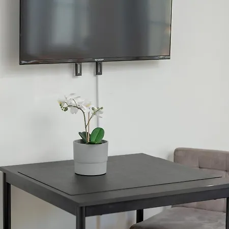 Lana 6 Bedrooms With Parking And Terrace Near The In By Renters 別荘