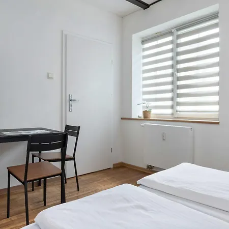 Hébergement de vacances Lana 6 Bedrooms With Parking And Terrace Near The In By Renters