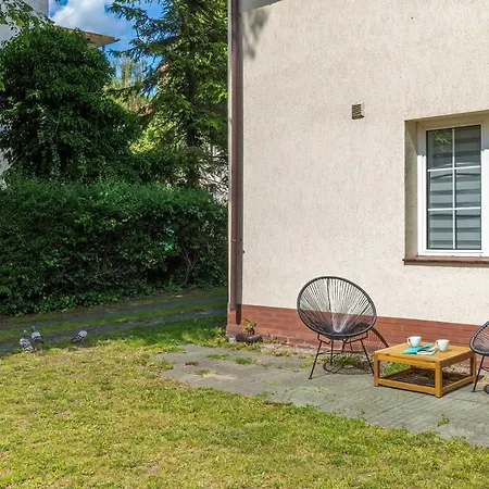 Lana With Parking And Terrace Near The In By Renters *