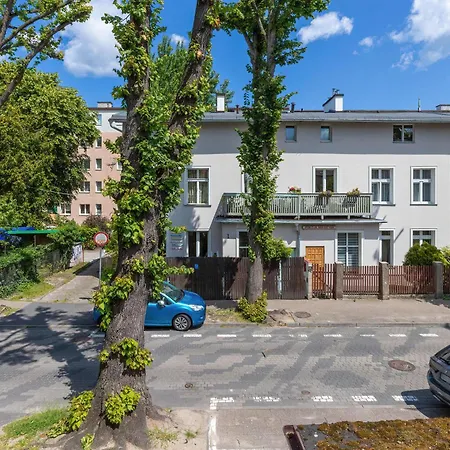 Lana With Parking And Terrace Near The In By Renters *